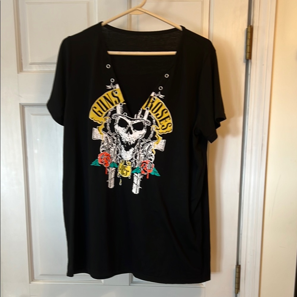 Black Guns N' Roses Graphic Tee